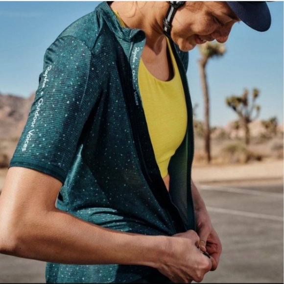 Rapha + Outdoor Voices Cycling Jersey - Picture 4 of 16